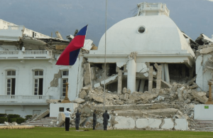 12 janvier 2024 : Ariel Henry évite Canaan et les gangs fédérés par PHTK pour une cérémonie sur les ruines du Palais National