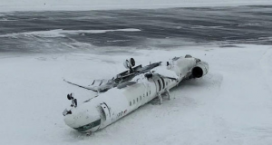 Crash du vol Delta à Toronto : Les passagers réclament des compensations supérieures aux 30 000 $ proposés