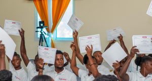 Formation professionnelle : 60 jeunes certifiés en techniques agricoles et maçonnerie chaînée à Camp-Perrin