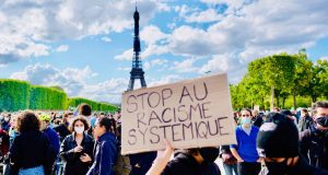 Volker Türk dénonce une « effrayante prolifération de la violence raciste et des crimes de haine »