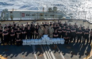La Marine royale canadienne et les Gardes Côtes américains saisissent 750 kilos de cocaïne en mer des Caraïbes