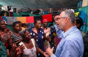 Didier Fils-Aimé rend visite aux déplacés