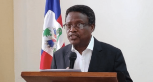 Le 6 octobre 2022, Fritz Jean, devenu l’exécuteur d’un référendum interdit par la Constitution, considère «comme une honte nationale la demande d’occupation d’Haïti par Ariel Henry »