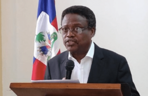 Le 6 octobre 2022, Fritz Jean, devenu l’exécuteur d’un référendum interdit par la Constitution, considère «comme une honte nationale la demande d’occupation d’Haïti par Ariel Henry »