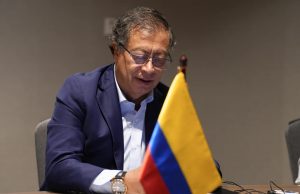 Gustavo Petro demande à Nayib Bukele de libérer les Colombiens emprisonnés au Salvador