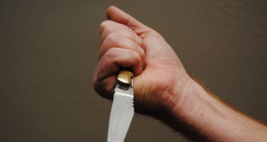 Drame en France : une lycéenne tuée et trois autres élèves blessés dans une attaque au couteau