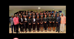 Haïti – Le pouvoir vend l’image d’une diplomatie de la jeunesse, alors que les ambassades et consulats haïtiens croulent sous les dettes, la corruption et le clientélisme