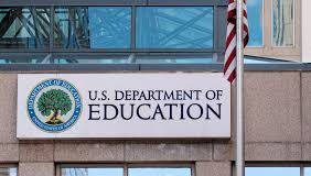 Un juge bloque le démantèlement du département de l’Éducation voulu par Trump