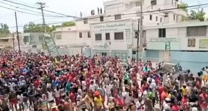 Thousands March through Carrefour to Demand New Government and “System Change” in Haiti