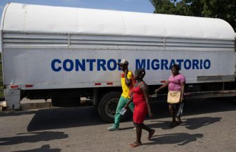 Expulser ou régulariser ? Le dilemme dominicain face à l’immigration massive haïtienne