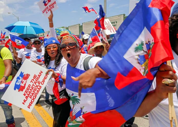 Demonstrators for TPS and CHNV in Miam photo Carl Juste Miami Herald
