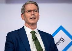 Le secrétaire américain au Trésor critique Elon Musk après l’annonce de son parti politique