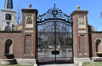 États-Unis : Harvard en justice contre les coupes budgétaires de l’administration Trump