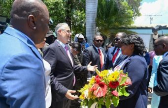 Retour du Premier ministre et visite de Petro