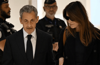 Nicolas Sarkozy, ancien président de la France, condamné à 5 ans de prison pour association de malfaiteurs