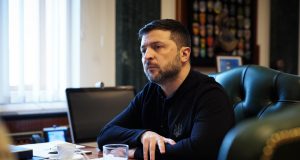 Zelensky prêt à se joindre à Trump et Poutine à Budapest