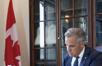 Immigration : Le Canada lancera un programme accéléré de résidence permanente pour les médecins étrangers