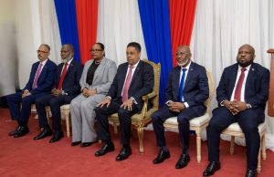 Haïti : quand les anciens conseillers présidentiels oublient que l’État ne leur appartient pas