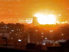 Iran : une frappe meurtrière attribuée à une erreur d’IA déclenche une controverse mondiale